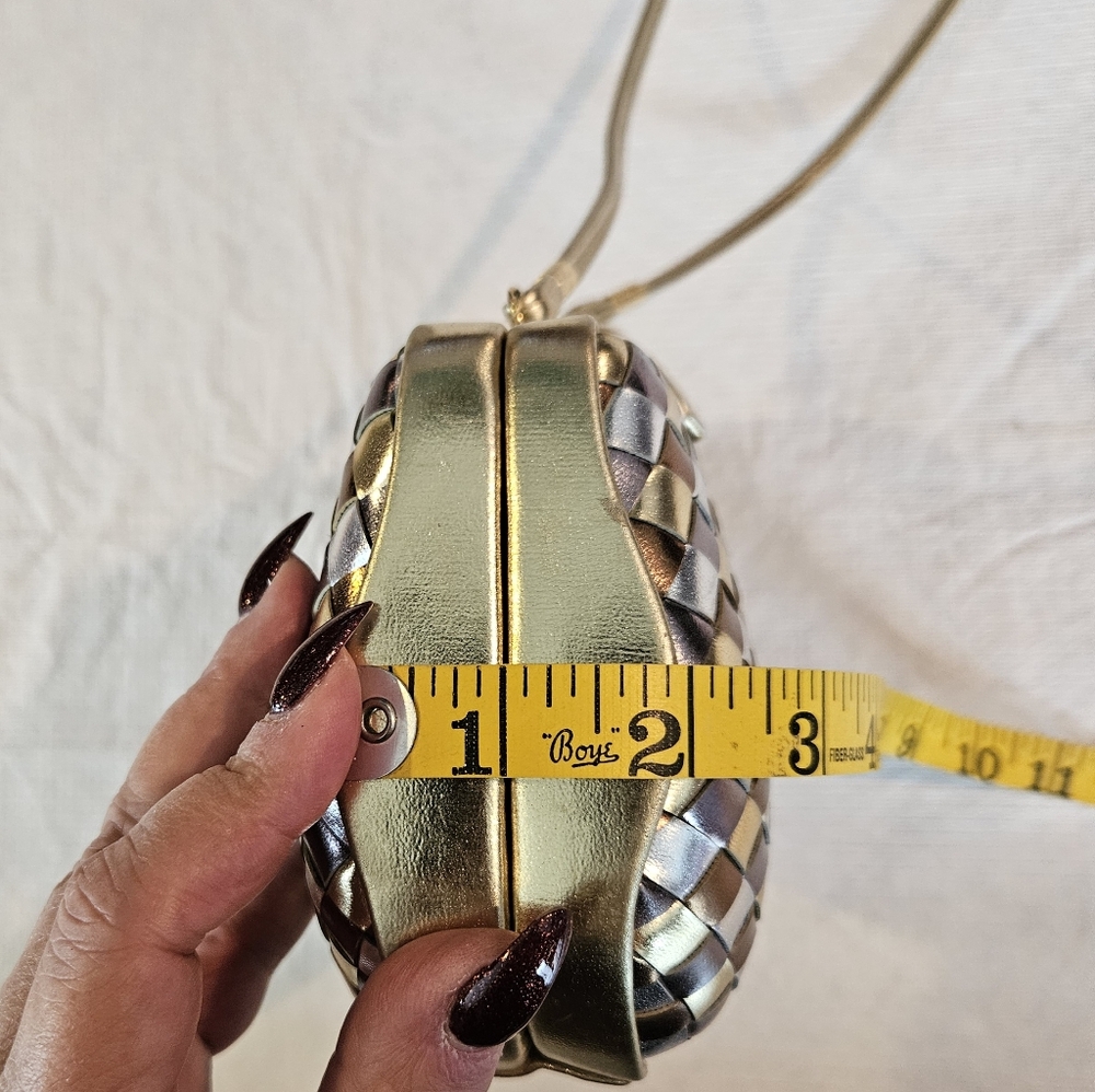 Panache Gold and Brown Woven Clutch - Picture 13 of 15